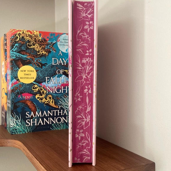 It Ends With Us - Collectors Edition - custom sprayed edges - Picture 4 of 4